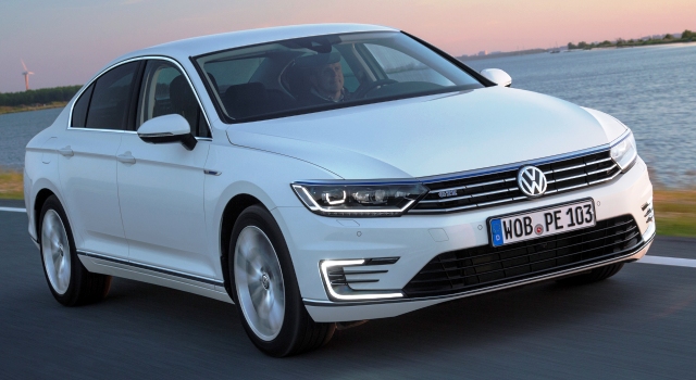 volkswagen_passat_gte_01.jpg