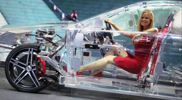 coche_transparente_efe.jpg