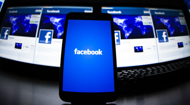 facebook-movil.jpg
