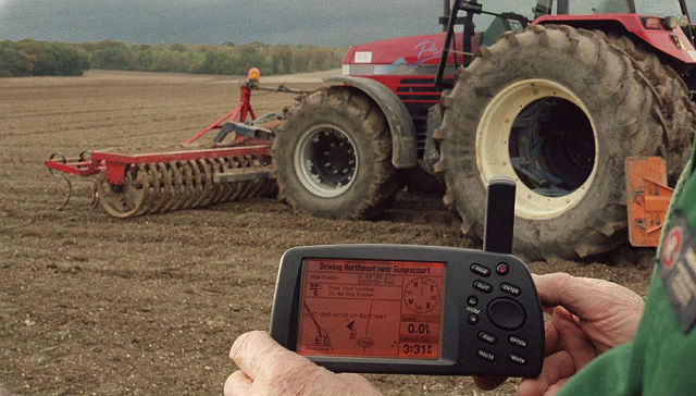 galileo-gps-tractor.jpg