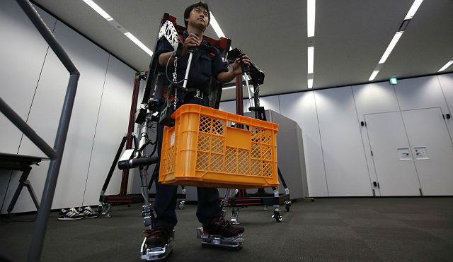 robot-wearable-panasonic.jpg
