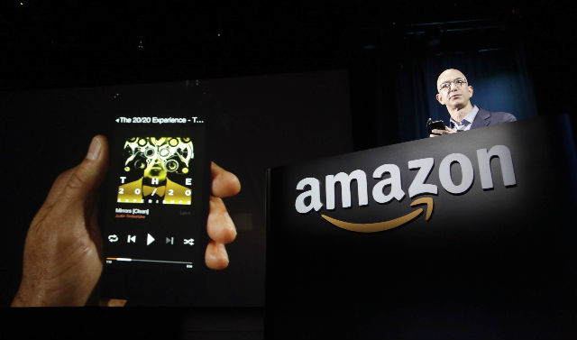 jeff-bezos-fire-phone.jpg