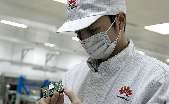 huawei-empleado.jpg