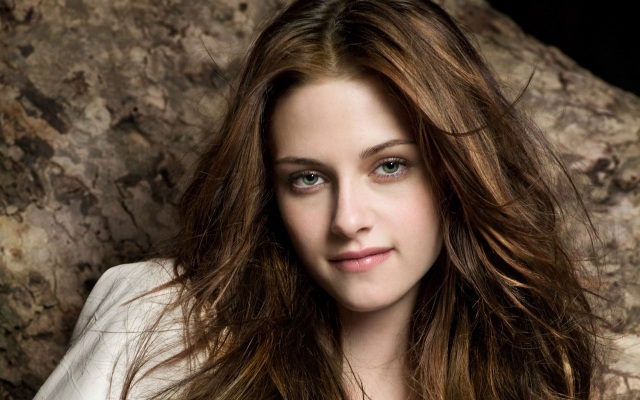 stewart-cara.jpg