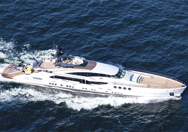 superyate23.jpg