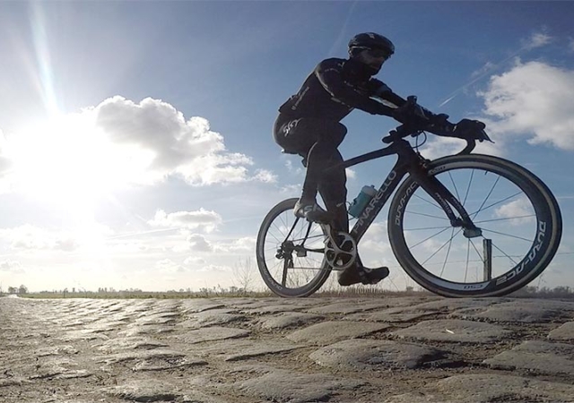 Bicicleta-DogmaK8-azure.jpg