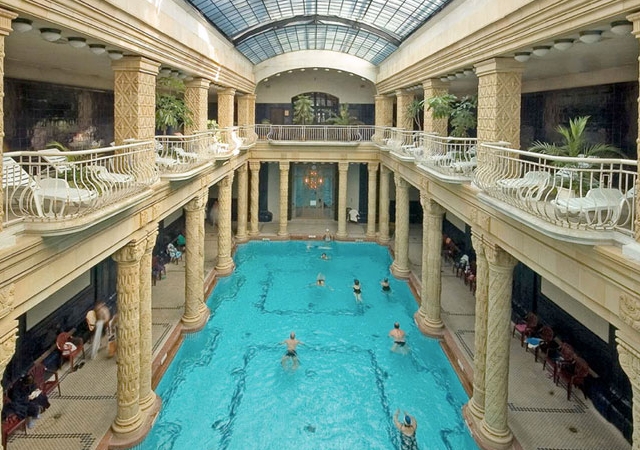 piscina1.jpg