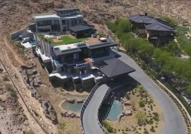 mansion-las-vegas-1.jpg
