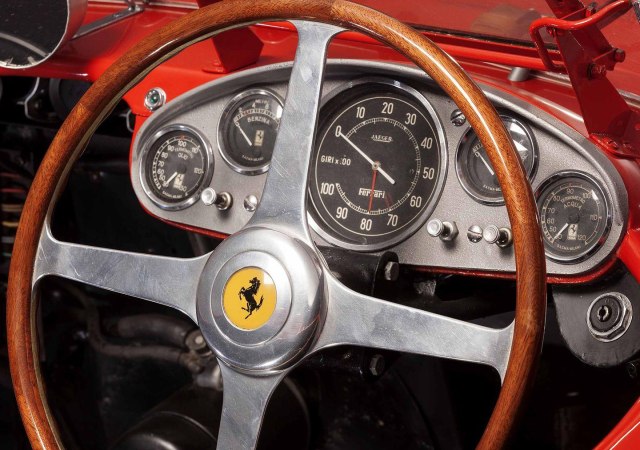 ferrari-clasico.jpg