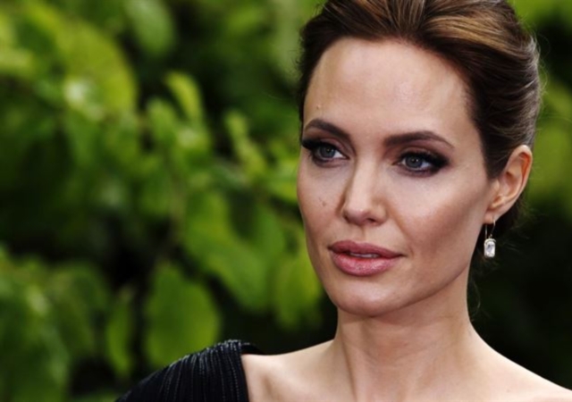angelinajolie-.jpg