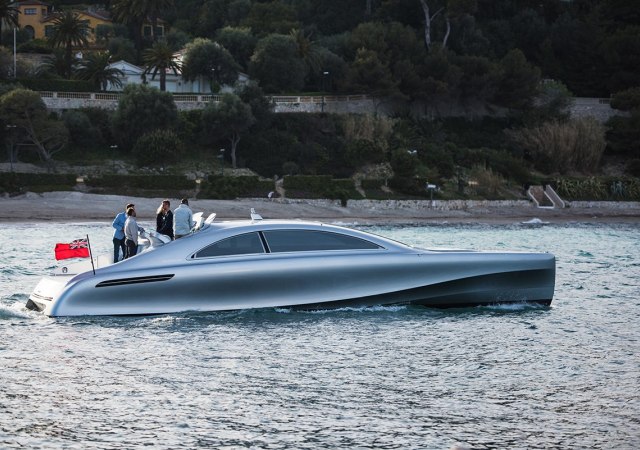 yate-mercedes-1.jpg