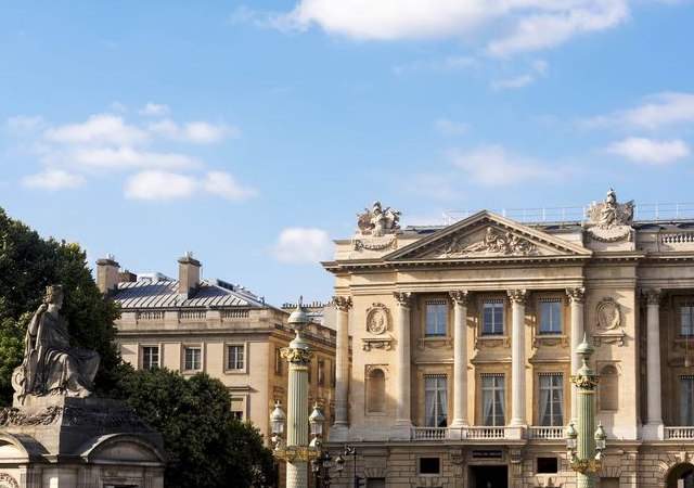 hotel-crillon-bloomberg-1.jpg
