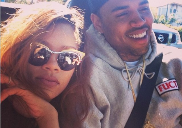 rihanna-chrisbrown-car.jpg