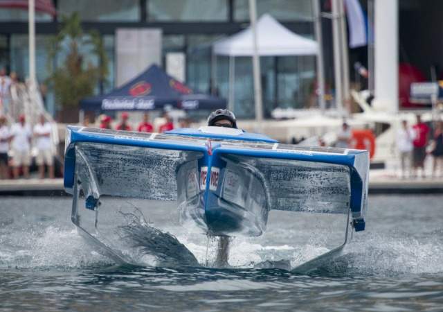 barco-solar-2.jpg