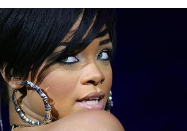 rihanna8.jpg
