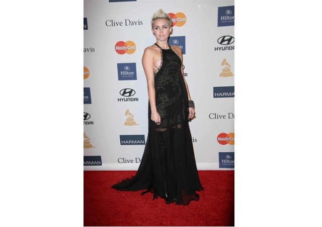 miley-grammy.jpg