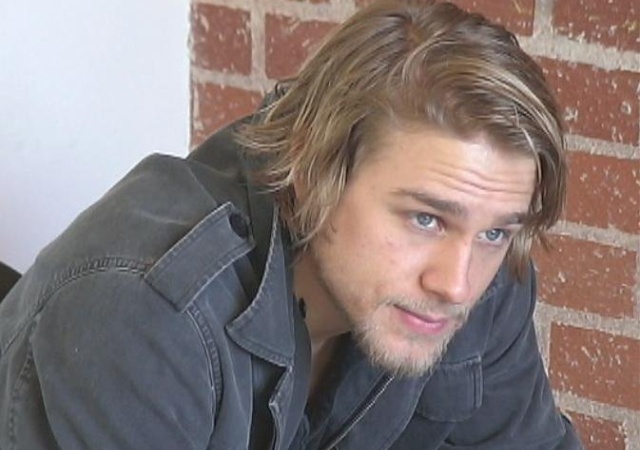 charlie-hunnam2.jpg