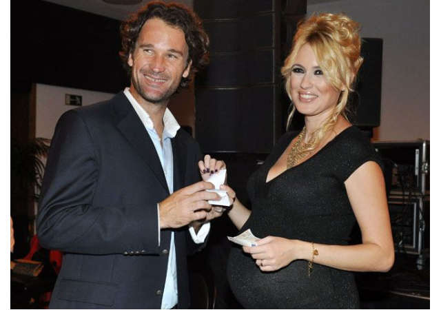 carlosmoya-carolinacerezuela.png