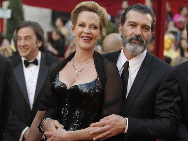 antonio-banderas-melanie.jpg