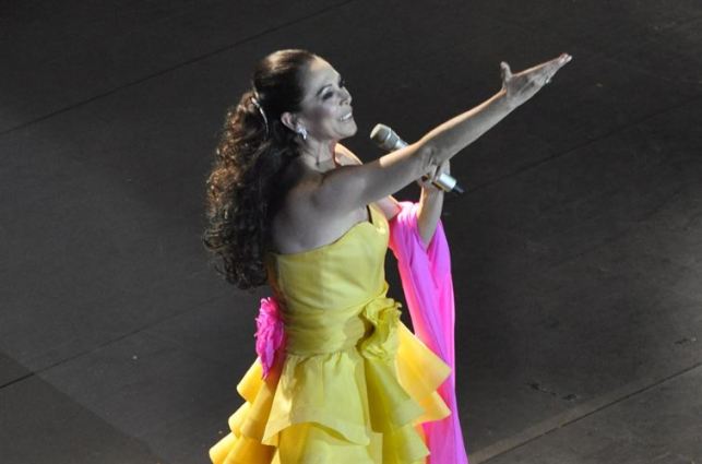 isabel-pantoja-actuacion.jpg
