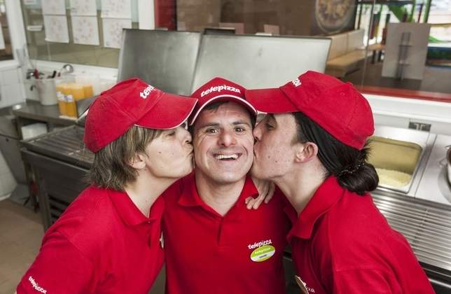 EmpleadosTelepizza.JPG