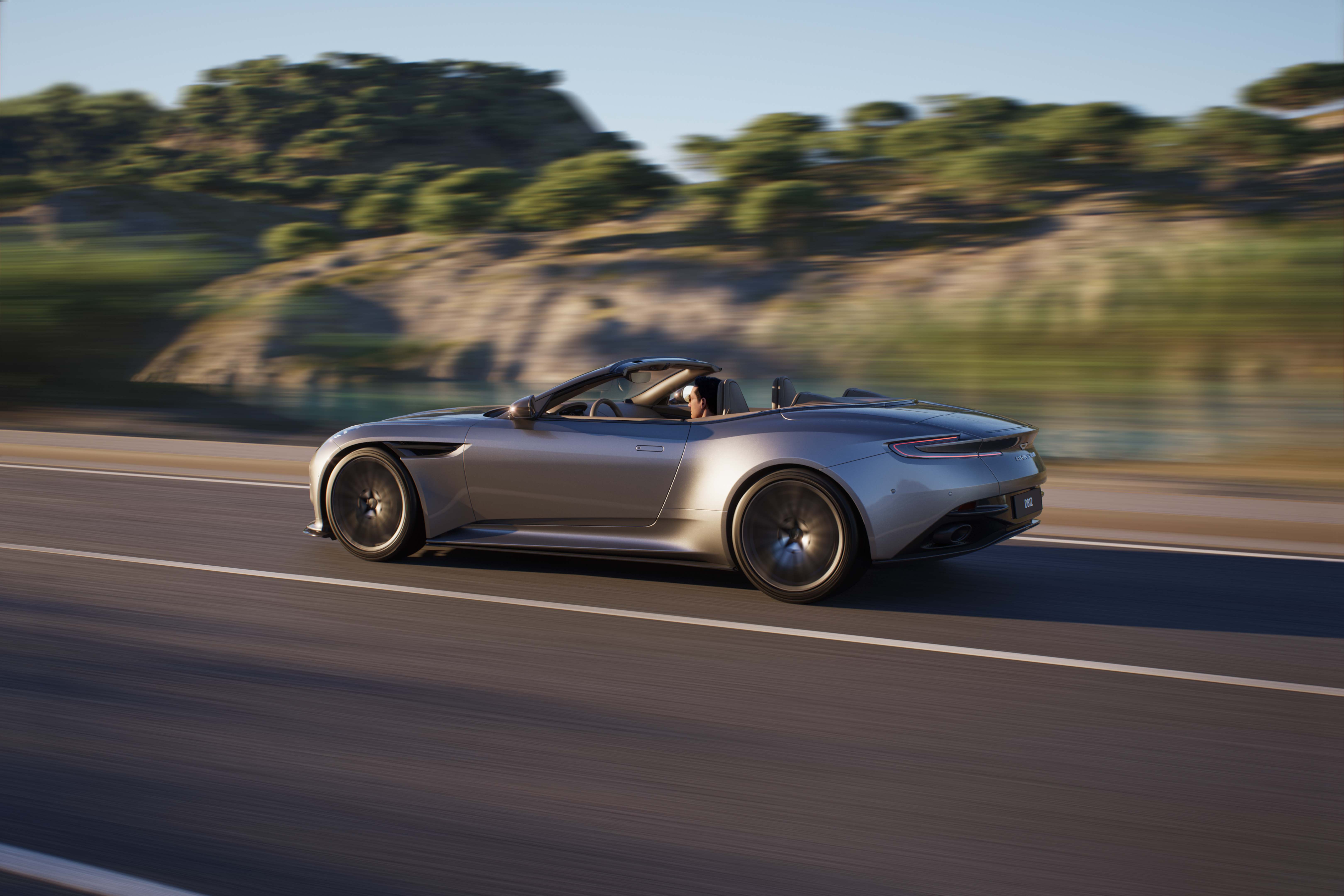 AstonMartinDB12Volante_15.jpg