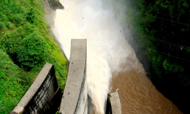 costa_rica_hidroelectrica.jpg