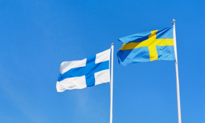 suecia-finlandia-banderas.jpg