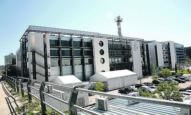 sede-mediaset-665400.jpg