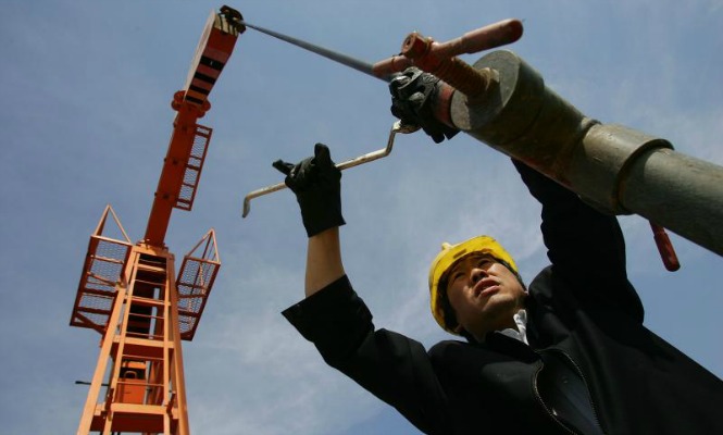 china-petroleo-trabajador.jpg