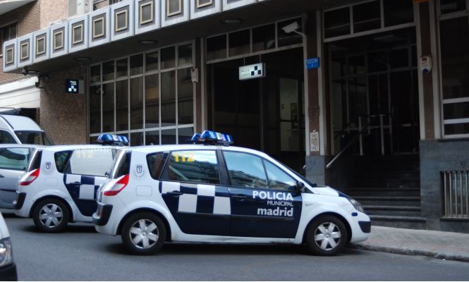 policia-coche-665.jpg