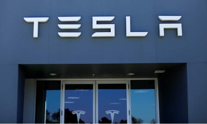 tesla-puerta.jpg