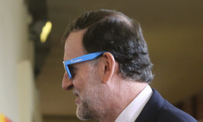 rajoy-665-gafas-azules-efe.jpg