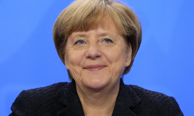 merkel-angela-fondo-azul.jpg