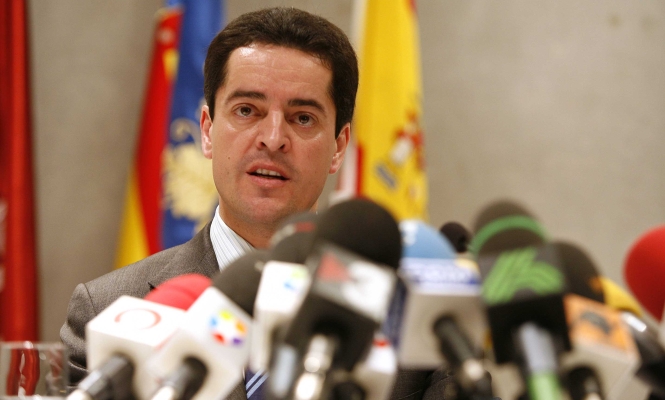 banuelos-enrique-micros.jpg