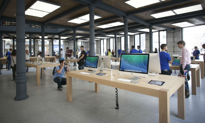 apple-store-2.jpg