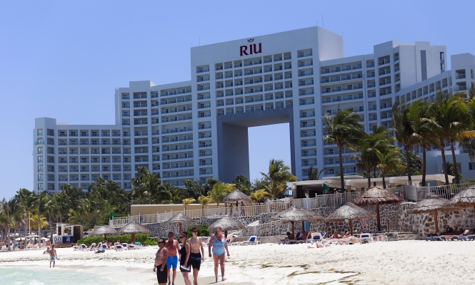 riu-hotel-playa.jpg