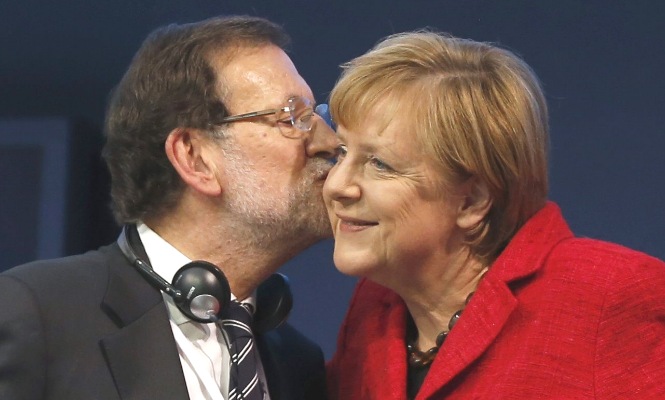 rajoy-besa-merkel.jpg