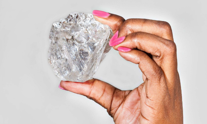 diamante-grande-1100quilates-665400.jpg