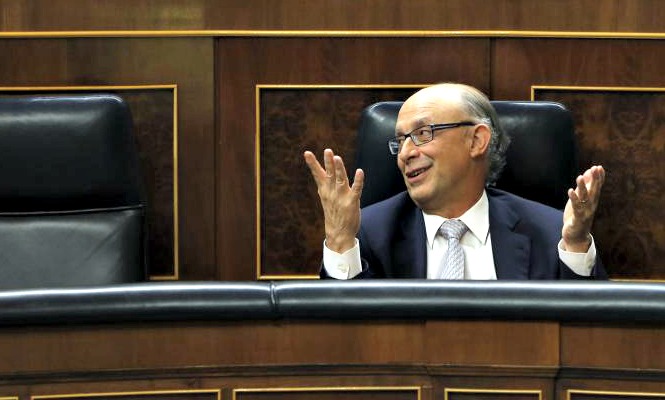 montoro-solo-silla-manos-665.jpg