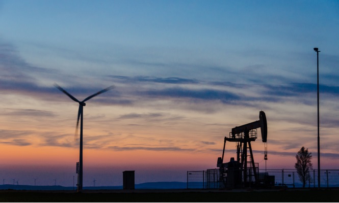 renovables-vs-petroleo.jpg