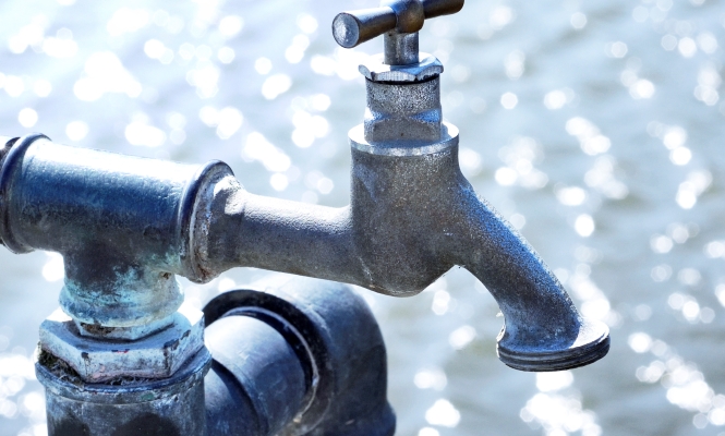 agua_grifo.jpg