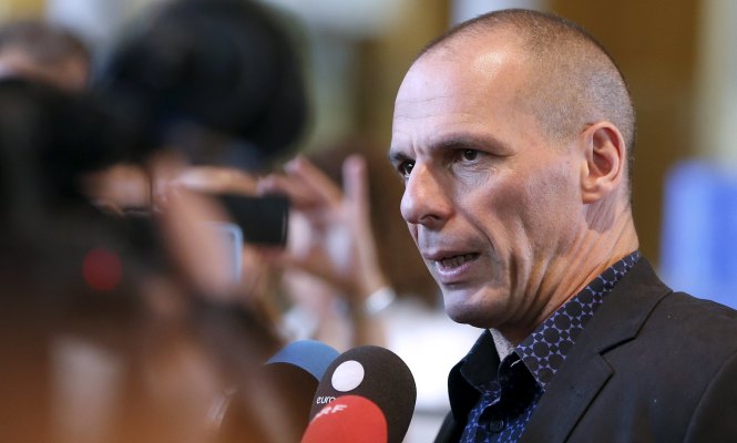 Varoufakis-microfonos.jpg