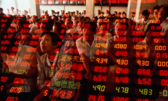 China-Bolsa-gente.jpg