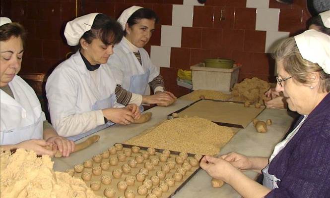 estepa-trabajadoras-665-efe.jpg