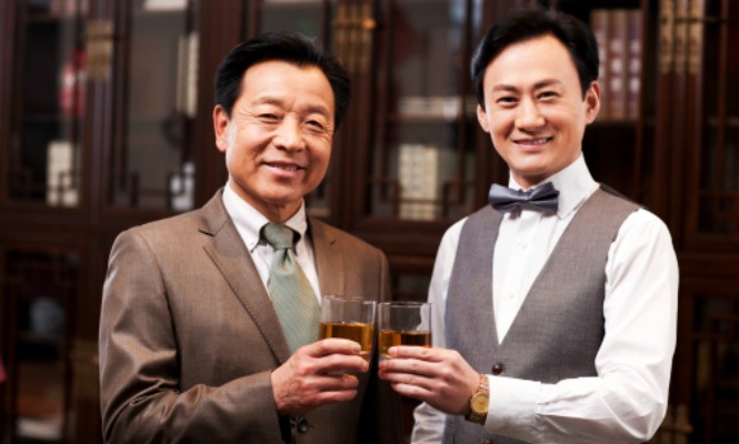 chinos-china-brindis-cognac.jpg