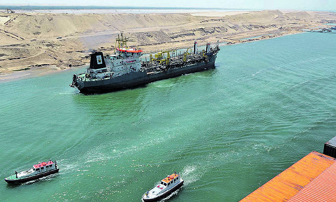 suez-canal-665400.jpg