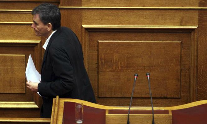 tsakalotos-parlamento.jpg