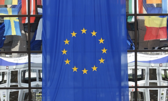 ue-bandera.jpg