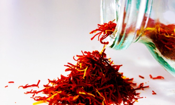 azafran-oro-rojo-665.jpg